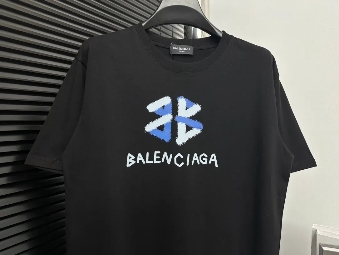 【BALENCIAGA】 24ss T Blue B 。 ， Versatile。 ， ， 。 ， Same Style ， 。 ：Black White Size：S-XL